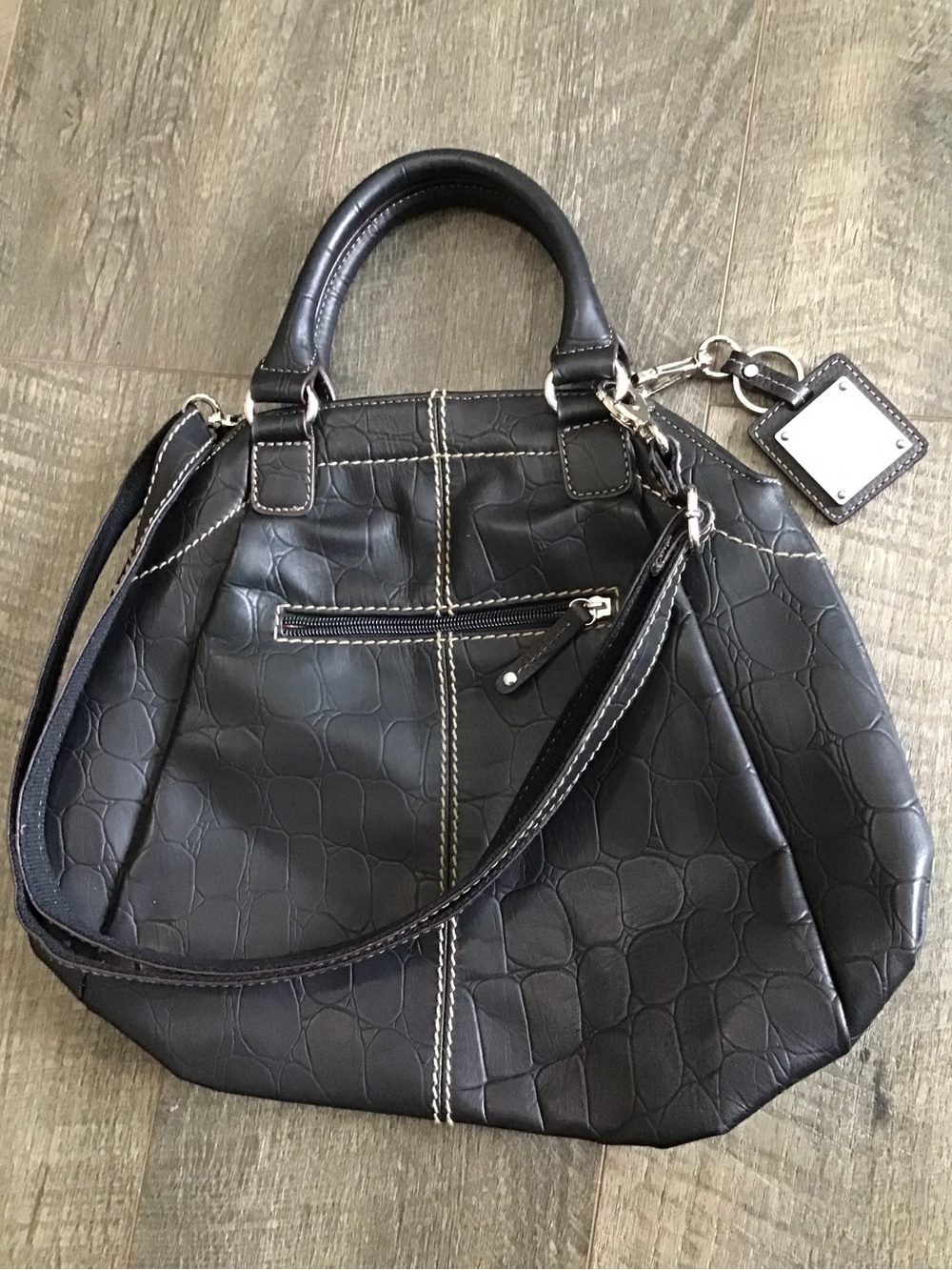 Tignanello Black leather Textured Shoulder Bag with Contrast Stitching